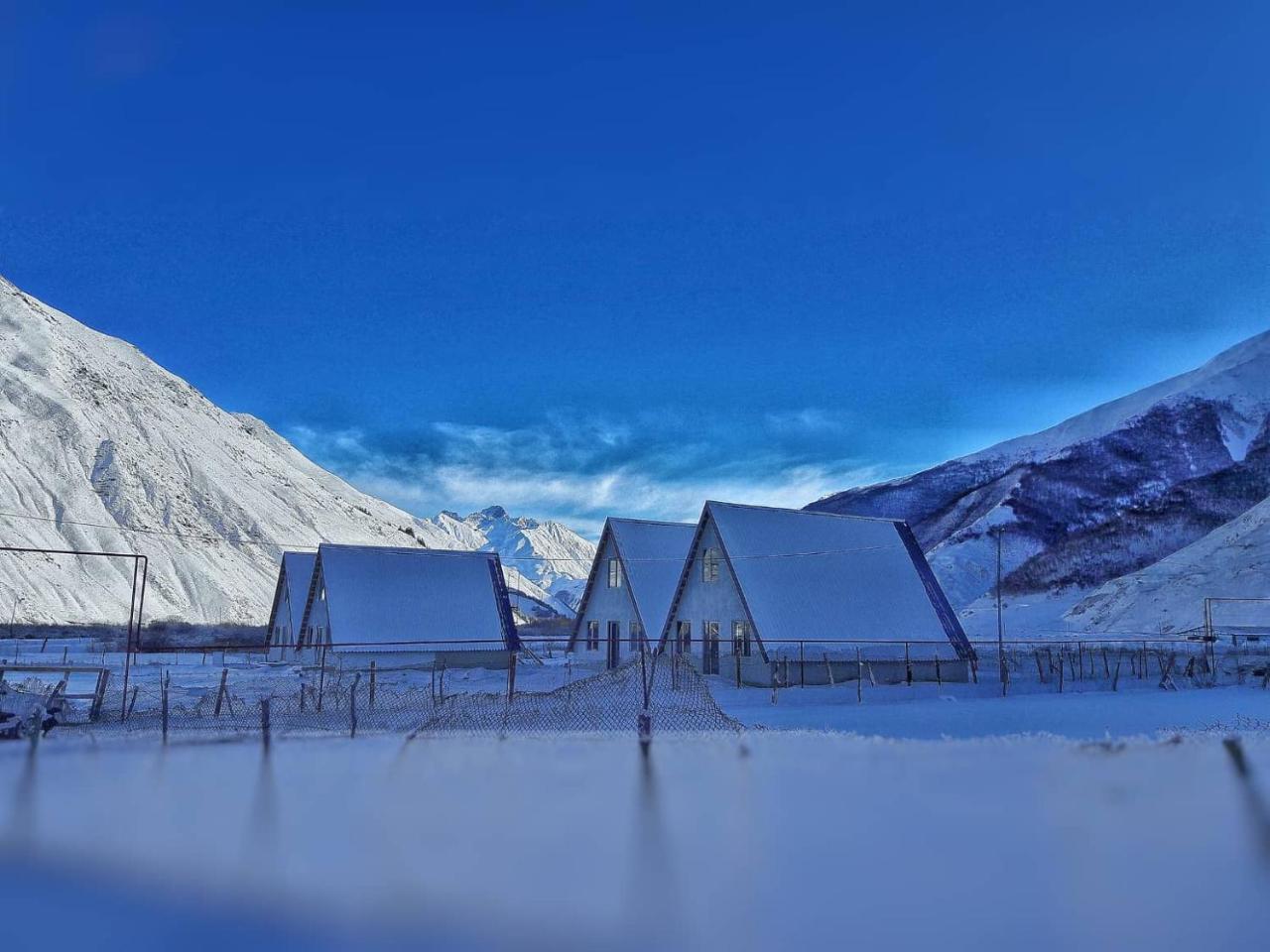 Hotel Twins Achkhoti Kazbegi Esterno foto